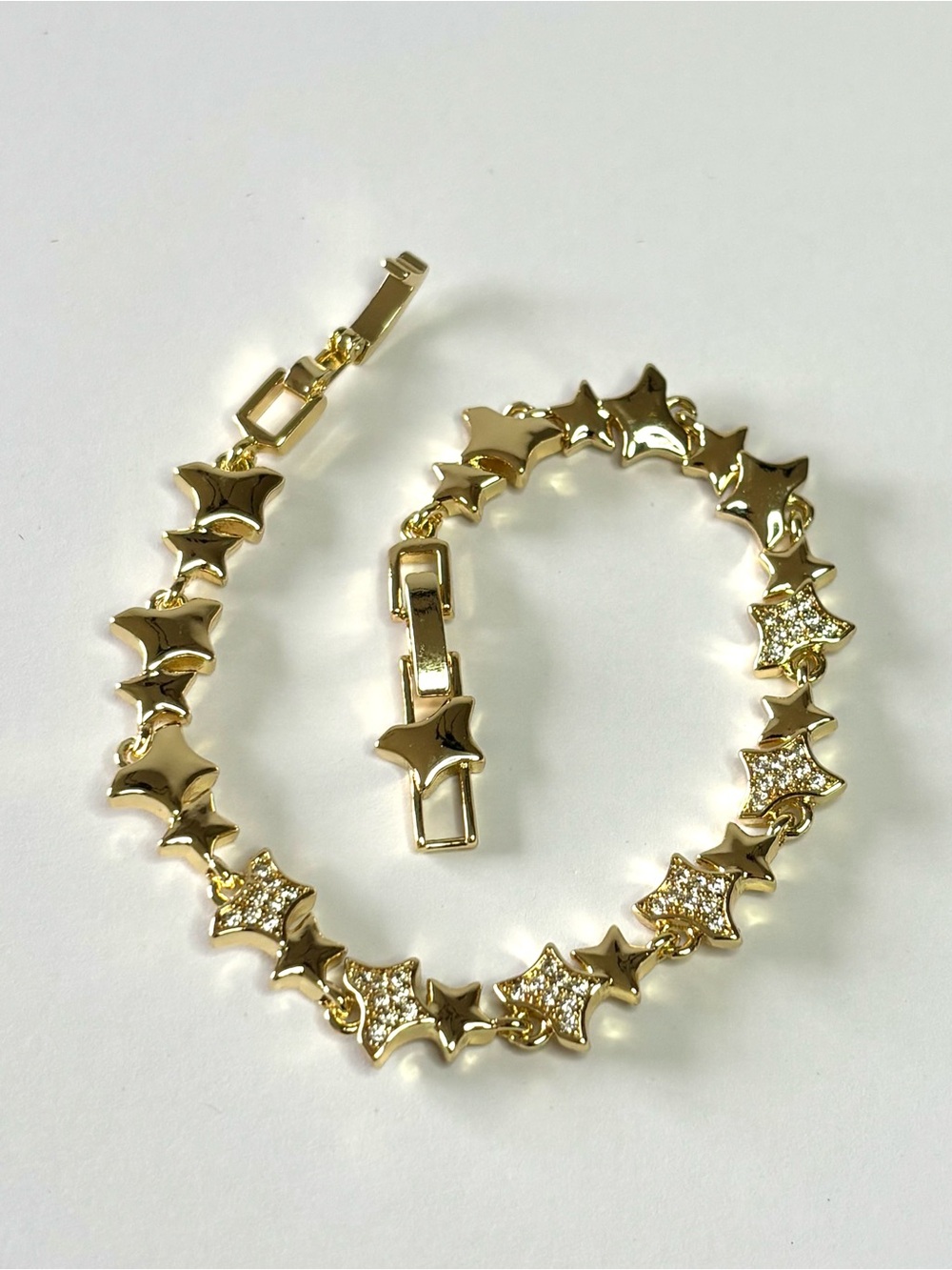 Gold star bracelet